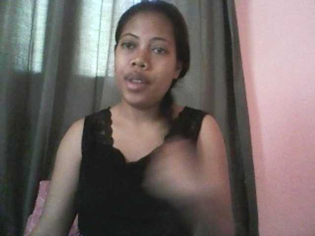 Live sex webcam photo for Graciellah #274389726