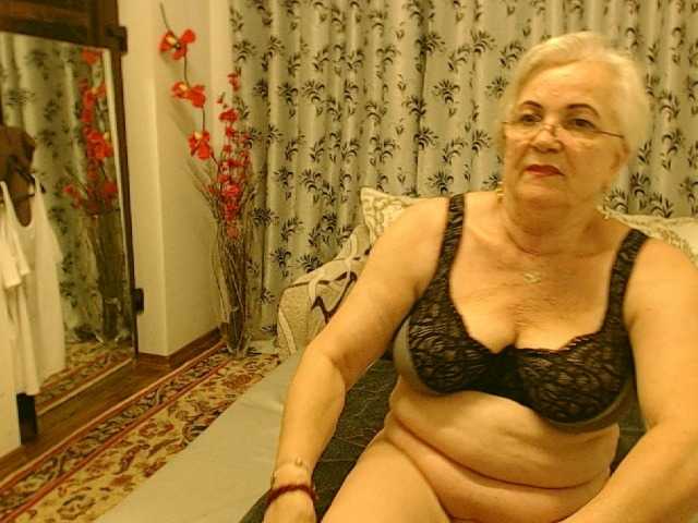 Live sex webcam photo for GrannyCarla #276071271