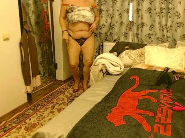 Live sex webcam photo for GrannyCarla #276717144