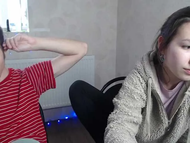 Live sex webcam photo for GreatCouple1 #271864430