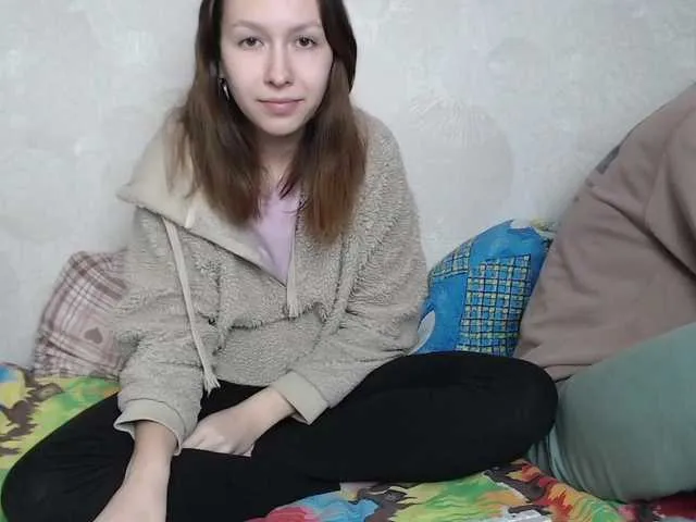Live sex webcam photo for GreatCouple1 #272438951