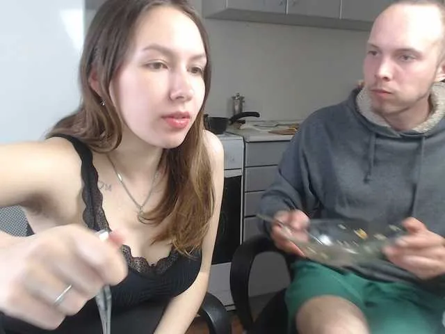 Live sex webcam photo for GreatCouple1 #273501919