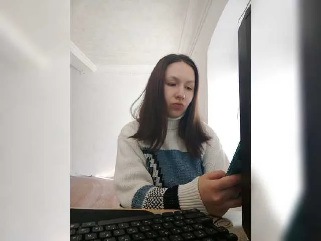 Live sex webcam photo for GreatCouple1 #277824682