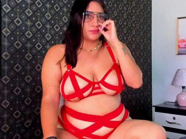 Live sex webcam photo for Grecia4x #274007932