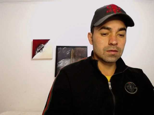 Live sex webcam photo for Greco #277627264