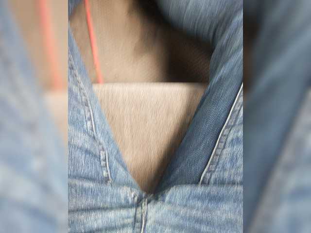 Live sex webcam photo for GreenMan1347 #276035856