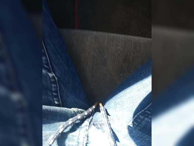 Live sex webcam photo for GreenMan1347 #276252791