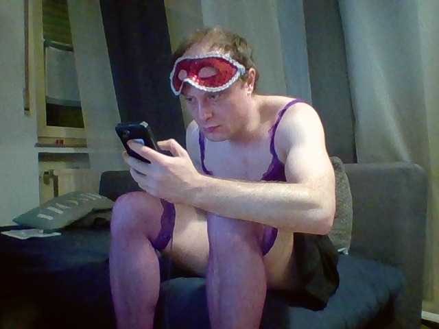 Live sex webcam photo for Gregy2020 #290693054