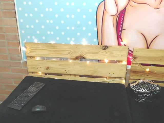 Live sex webcam photo for GreisFox #272906874