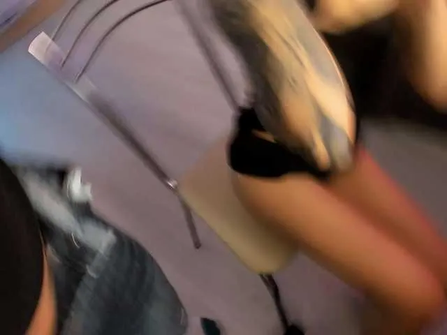 Live sex webcam photo for GretaDagal #276973313