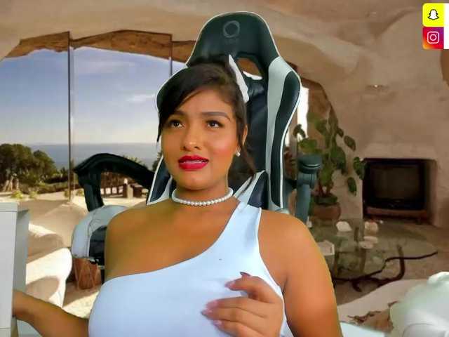 Live sex webcam photo for Gretta- #276575040