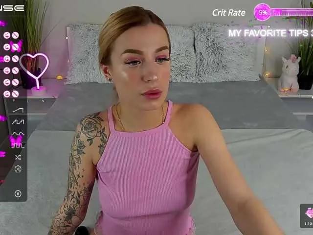 Live sex webcam photo for GrettyLux #277411218