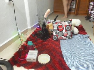 Live sex webcam photo for GreysMiller #167002007