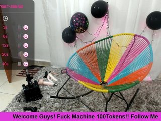 Live sex webcam photo for GreysMiller #167390412