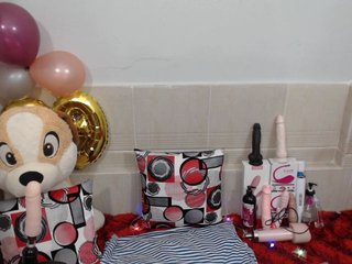 Live sex webcam photo for GreysMiller #168315915