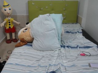 Live sex webcam photo for GreysMiller #170207446