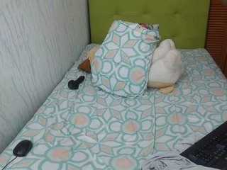 Live sex webcam photo for GreysMiller #176901629