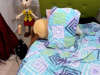 Live sex webcam photo for GreysMiller #178356781