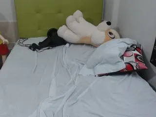 Live sex webcam photo for GreysMiller #180347694