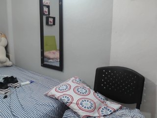 Live sex webcam photo for GreysMiller #181791408