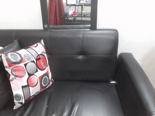 Live sex webcam photo for GreysMiller #186018876