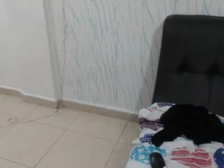 Live sex webcam photo for GreysMiller #190356225