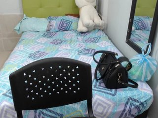 Live sex webcam photo for GreysMiller #191151257