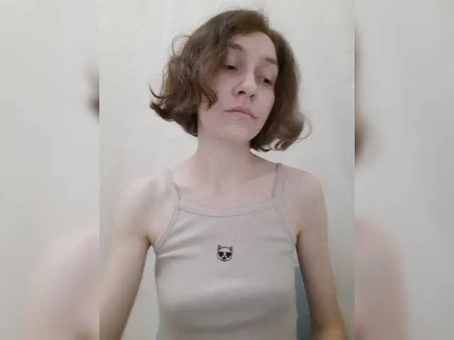 Live sex webcam photo for GrlNextDoor #275730884