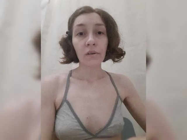 Live sex webcam photo for GrlNextDoor #275767430