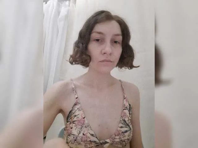 Live sex webcam photo for GrlNextDoor #275927863