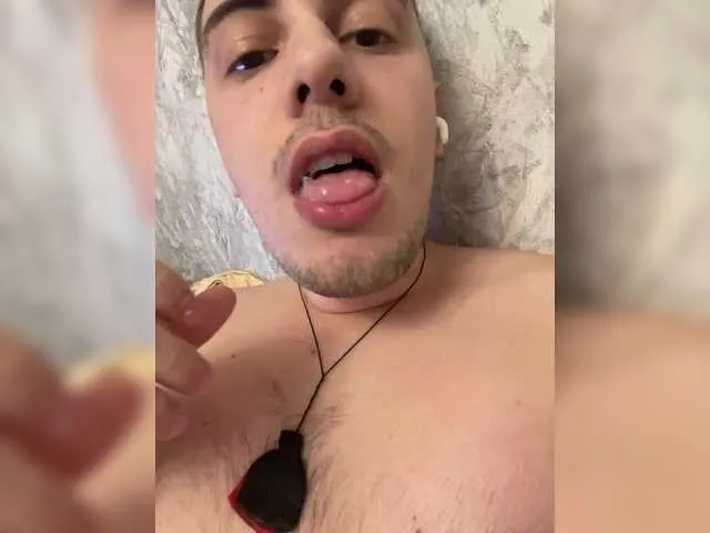 Live sex webcam photo for Guard22 #290434336