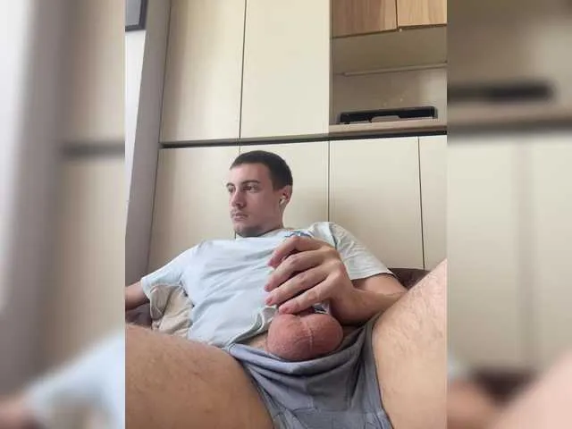 Live sex webcam photo for Guard22 #291655831