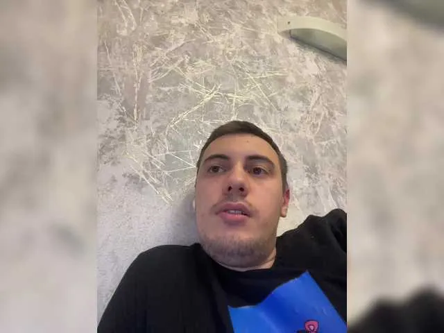 Live sex webcam photo for Guard22 #291996026