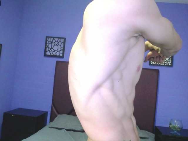 Live sex webcam photo for Gudrum- #275956144