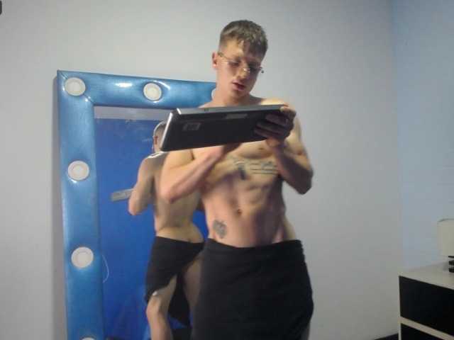 Live sex webcam photo for Gudrum- #276056055