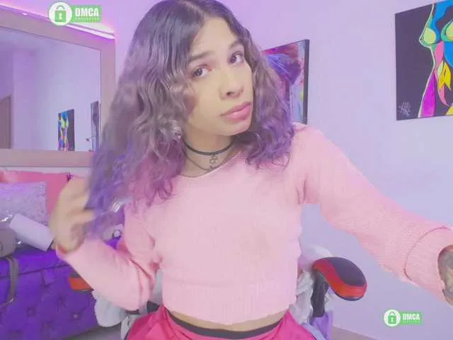 Live sex webcam photo for Gwonteer #273325264