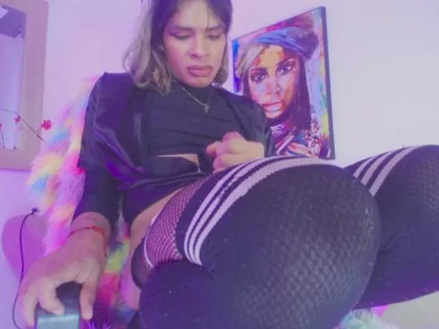 Live sex webcam photo for Gwonteer #274234551