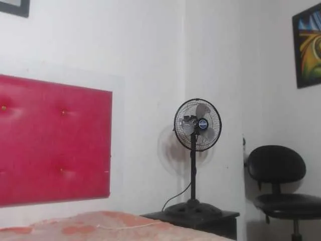 Live sex webcam photo for HAASHY #272062105