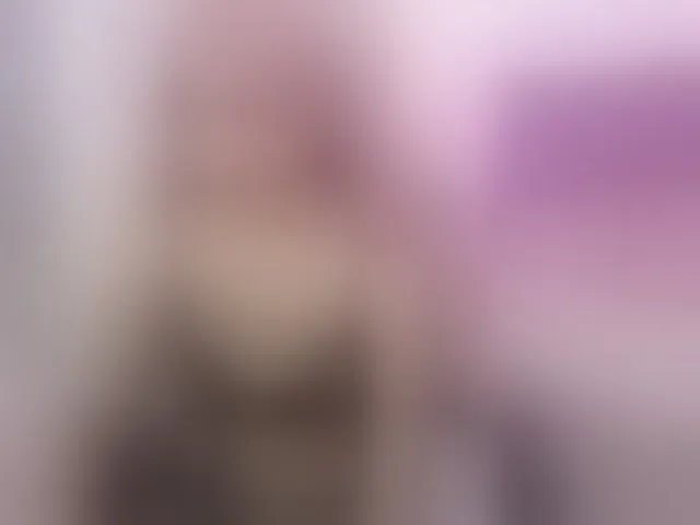 Live sex webcam photo for HANNI-TAY #292383814