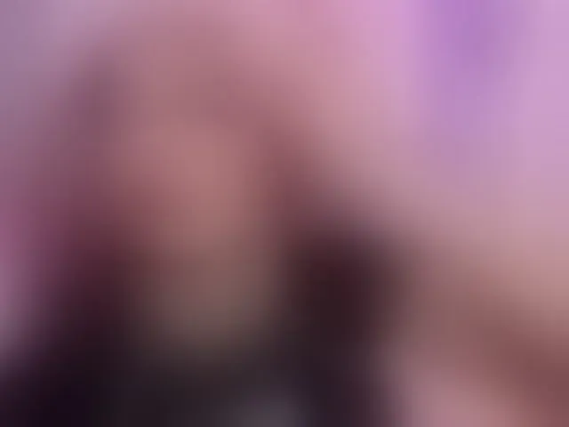 Live sex webcam photo for HANNI-TAY #292746886