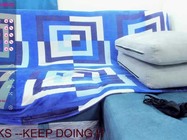 Live sex webcam photo for HARPER-SEVEN7 #275930589