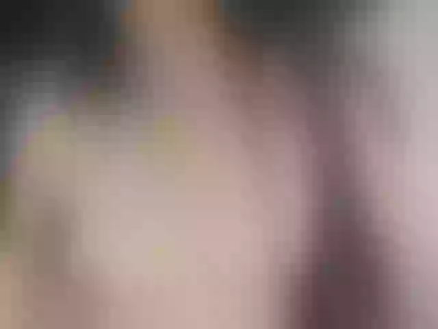 Live sex webcam photo for HELLEN-HOT #271976046