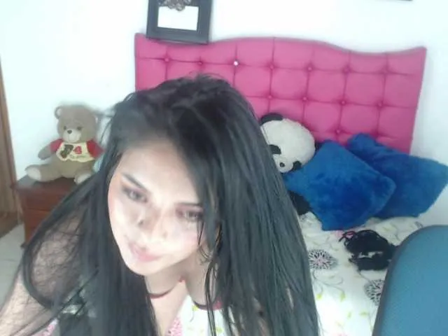 Live sex webcam photo for HELLEN-HOT #272017452