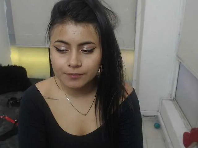 Live sex webcam photo for HONEYMIA #272913342