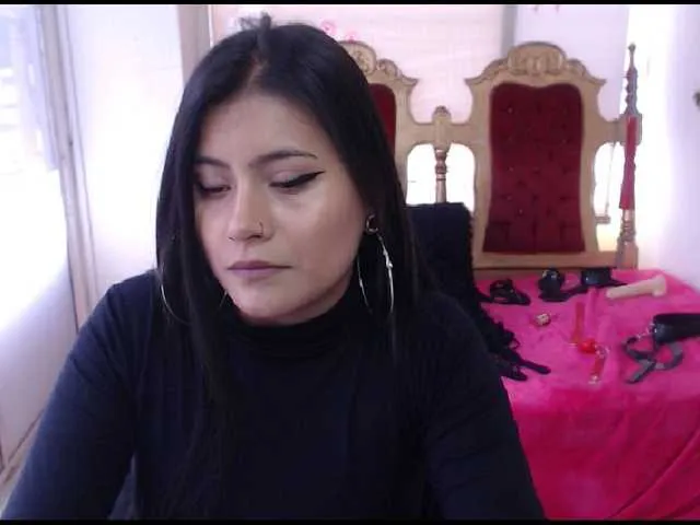 Live sex webcam photo for HONEYMIA #273529835