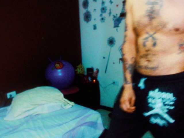 Live sex webcam photo for HONNEYDUO777 #275923100