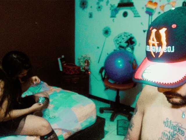 Live sex webcam photo for HONNEYDUO777 #276087978