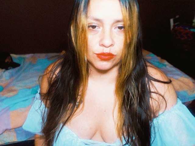 Live sex webcam photo for HONNEYDUO777 #276248469