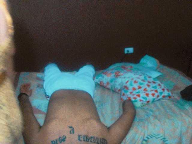 Live sex webcam photo for HONNEYDUO777 #276258230