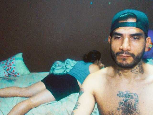 Live sex webcam photo for HONNEYDUO777 #276301785